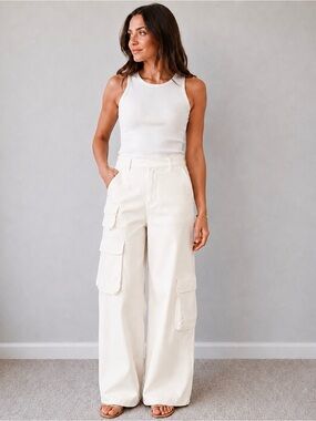Aritzia TNA Wide Leg Cargo Pants Ivory Size 8